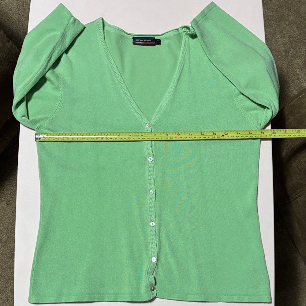 Green Button-Up Cardigan - Picture 5 of 7